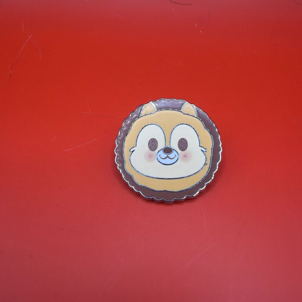 Disney Munchlings Series 4 Mystery Pin Chip - & Dale Sandwich Munchling Parks